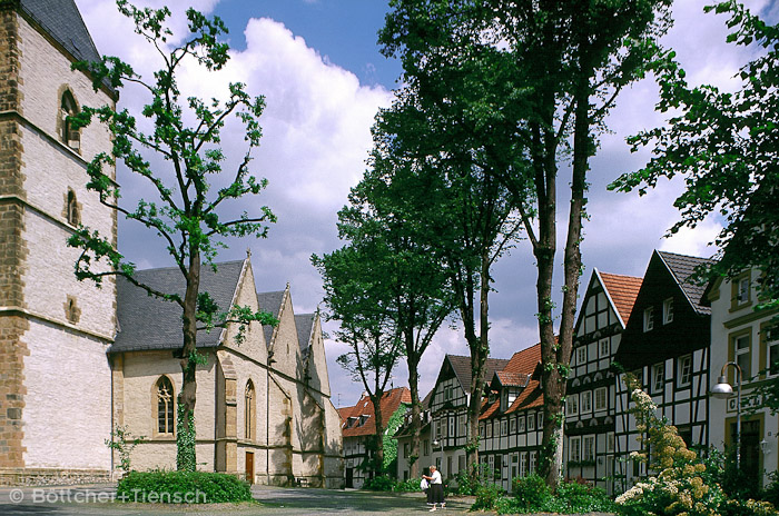 Kirche und Platz in Halle